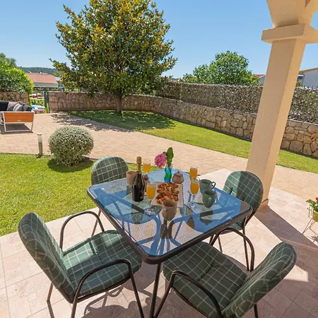 Reunion Villa